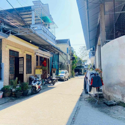 CHO THUÊ SẴN KHO KIỆT OTO NGUYỄN PHÚC LAN