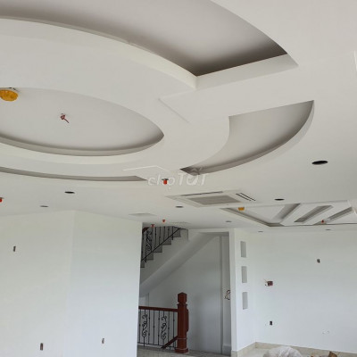 CHO THUÊ TẦNG 1 CĂN ĐÔI THE MANOR CROWN  MỚI