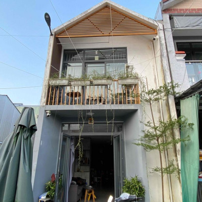nhà cho thuê mới xây , phù hợp gia đình trẻ
