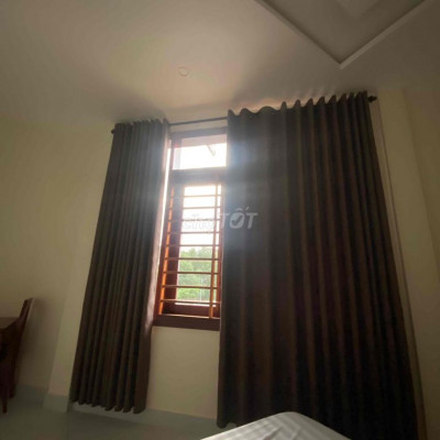 cho thuê nhà vườn giá rẻ . rộng 2000m2 có nhà nguyên căn