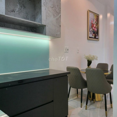 NHÀ 2 TẦNG KIỆT ÔTÔ NGUYỄN LỘ TRẠCH FULL NỘI THẤT