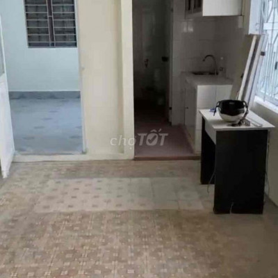 Cho thuê nhà 85m đường Phan Chu Trinh, TP Huế giá 2triệu8