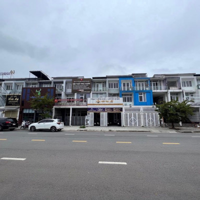 CHO THUÊ NHÀ 3 TẦNG MẶT TIỀN HOÀNG QUỐC VIỆT 19.5TR/THÁNG