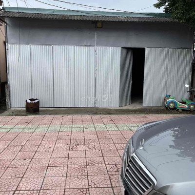 Cho thuê nhà ngã 3 tứ hạ