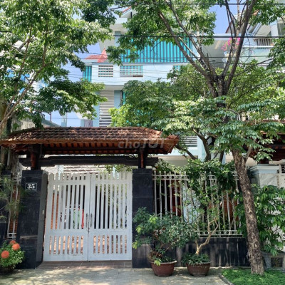 Cho thuê nhà mặt phố ngay trung tâm thành phố Huế