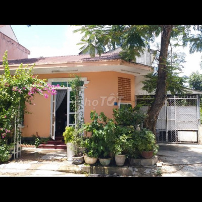 Cho thuê nhà giá rẻ tiện nghi 2 mặt tiền