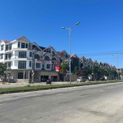 Cho thuê Shophouse 4 tầng mặt tiền Huế Green city