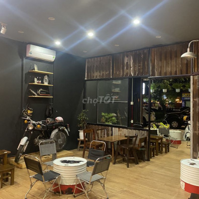 CẦN SANG NHƯỢNG CAFE MẶT TIỀN PHAN ĐÌNH PHÙNG GI.Á THUÊ 7TR/THÁNG