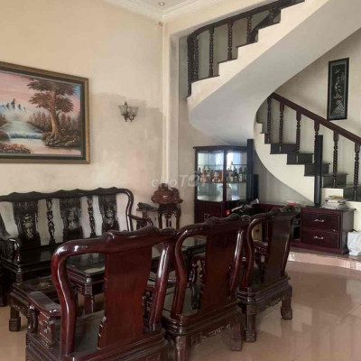 CHO THUÊ NHÀ 3 TẦNG NGAY TTTP HUẾ VIEW VINCOM