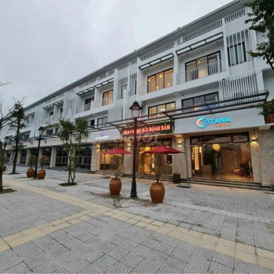 CHO THUÊ SHOPHOUSE 4 TẦNG KĐT ECO GARDEN gần cổng chính