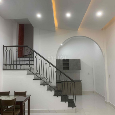 cần cho thuê nhà 2 tầng Hồ Đắc Di