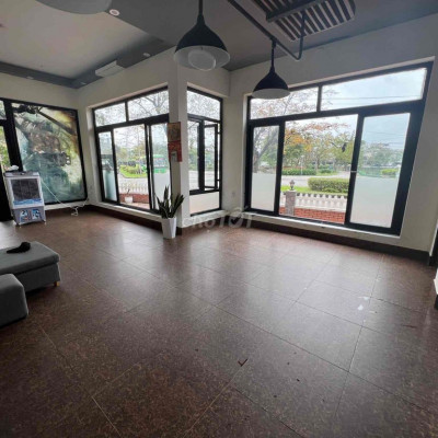 CHO THUÊ MẶT BẰNG KINH DOANH 2 TẦNG GẦN HỒ TRÁI TIM HUẾ