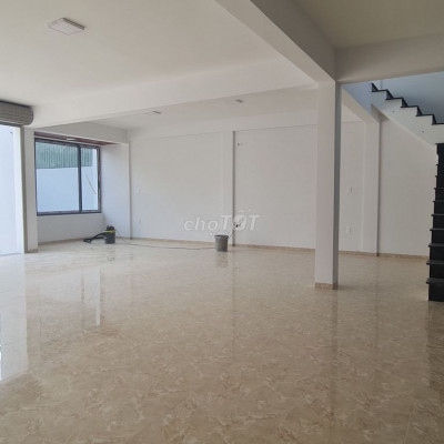 CHO THUÊ NHÀ 2 TẦNG MT NGUYỄN TẤT THÀNH GẦN HUYNDAI HUẾ