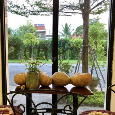 CHO THUÊ MẶT BẰNG TẦNG 1 THE MANOR GI.Á 9TR/THÁNG