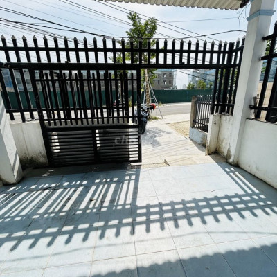 CỰC HOT! NHÀ 2 MT HOÀNG QUỐC VIỆT. DT:100M2. 2PN. CHỈ 3TR.