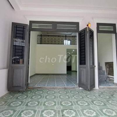 CỰC HOT! NHÀ GẦN TTTP, CÓ ĐIỀU HOÀ. DT: 78M2. 2PN. CHỈ 3TR5