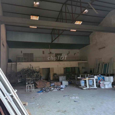 Mặt bằng 256m2 làm Kho, Xưởng, Gara đường Tôn Thất Đàm