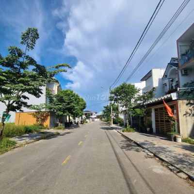 CHO THUÊ HƠN 200M2 KQH BÀU VÁ - SONG SONG VỚI ĐỒNG KHỞI GI.Á 7TR/THÁNG