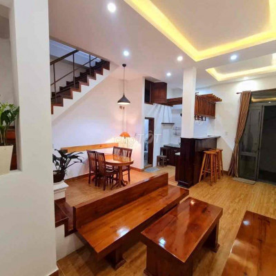 NHÀ 3 TẦNG KIỆT PHAN CHU TRINH GẦN ĐƯỜNG CHÍNH