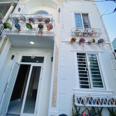 🔥🔥CỰC HOT! NHÀ HIỆN ĐẠI PCT TRUNG TÂM TP. DT:100M2. 2TẦNG(2PN) CHỈ 6TR