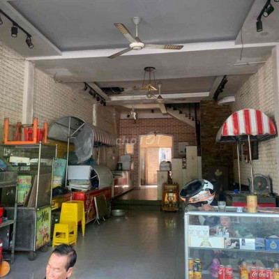 CHO THUÊ NHÀ  BÀ TRIỆU NGANG 5M( 243M2 SÀN)