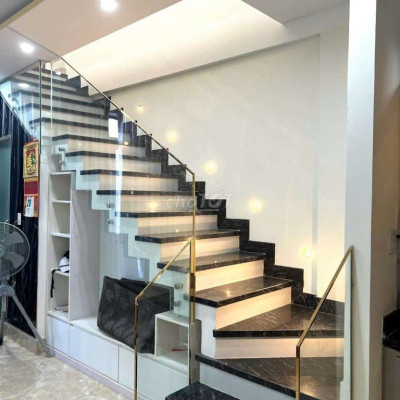 🔥CỰC HOT! NHÀ SIÊU ĐẸP TẠI HÙNG VƯƠNG. DT:300M2 4 TẦNG(4PN).CHỈ 9TR5