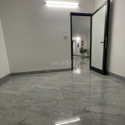 Cho thuê CH chung cư The Manor Crown ,không nội thất giá 4,5TR/TH