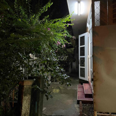 Thuê nhà nguyên căn 2 mặt tiền,có gara oto ở Kim Long thành phố Huế