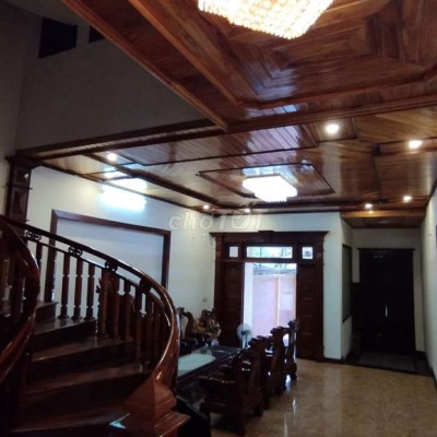 🔥CỰC HOT! NHÀ MT FULL NỘI THẤT TTTP. DT: 300M2. 3 TẦNG(4PN). CHỈ 10TR