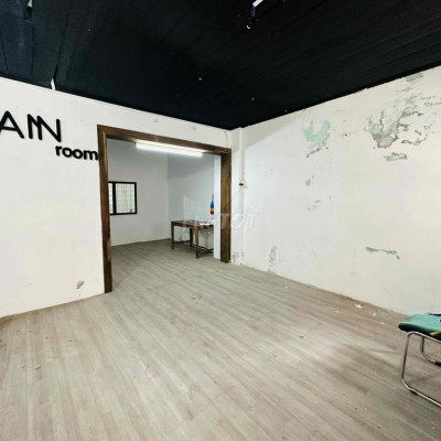 NHÀ KIỆT OTO TRẦN THÚC NHẪN TTTP HUẾ