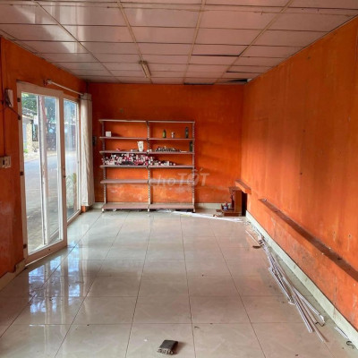 Cho thuê mặt bằng tại mặt tiền Nguyễn Khoa Chiêm ,giá 4TR/TH