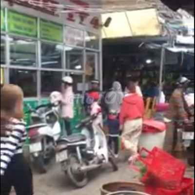 Cho thuê kiot chợ Đông Ba giá 4TR/TH