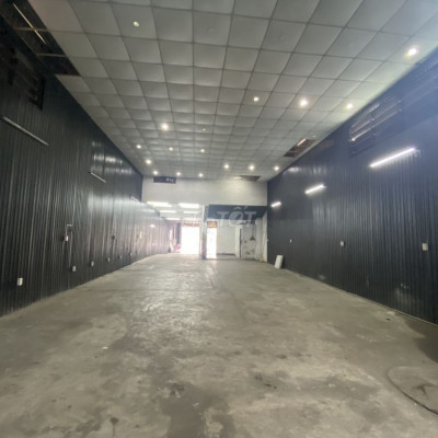 Cho thuê mặt tiền 3 tầng Nguyễn Tất Thành,320m2 giá 20TR/TH