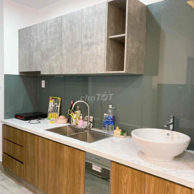 Cần cho thuê căn hộ cao cấp full nội thất Manor