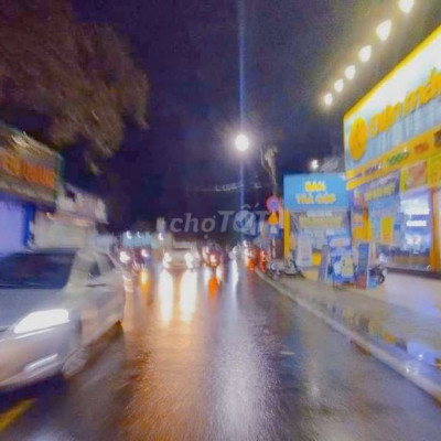 🔥CỰC HOT! MB MT SIÊU ĐẸP NGAY TRUNG TÂM THÀNH PHỐ. DÀI HƠN 10M.