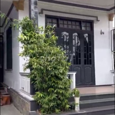 Cho thuê nhà nguyên căn mặt tiền Hoàng Thị Loan ,305m2 giá 9TR/TH