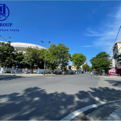 CHO THUÊ NHÀ 2 TẦNG MẶT TIỀN NGUYỄN HUỆ 7.5M