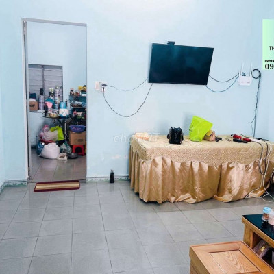 CỰC HOT! NHÀ NGAY TRUNG TÂM (3PN) FULL NỘI THẤT, KIỆT OTO. CHỈ 5TR5.