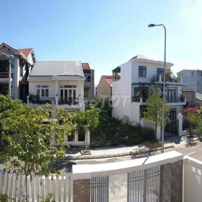 CHO THUÊ NHÀ MẶT TIỀN 2 TẦNG KHU AN ĐÔNG VILLA GẦN QUANTUM