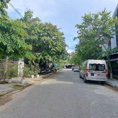 Cho thuê nhà nguyên căn mặt tiền 13m bàu vá huế