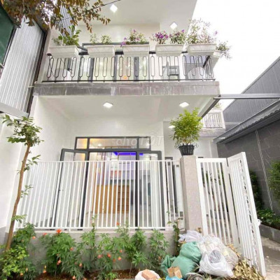 CHO THUÊ NHÀ KIỆT LỊCH ĐỢI TTTP HUẾ