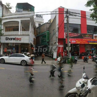 Cho thuê nhà nguyên căn chính chủ tại 12 Bến Nghé Diện tích 250m2 sàn