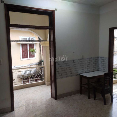 Phòng cao cấp ngay đường Đống Đa