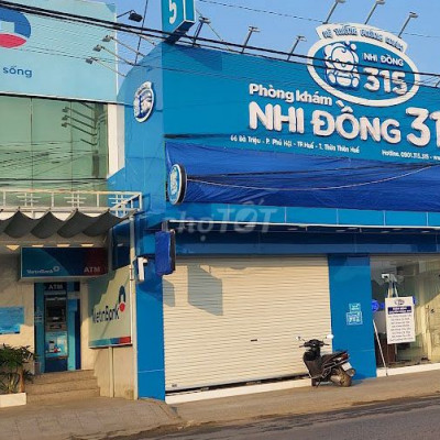 CHO THUÊ MẶT TIỀN 10M ĐƯỜNG BÀ TRIỆU (ngã 3 đối diện nhà thi đấu).