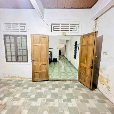 NHÀ TRƯNG NỮ VƯƠNG THUỶ DƯƠNG TP HUẾ