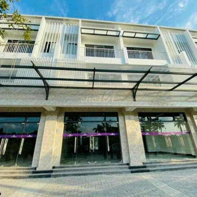 Shophouse kinh doanh 4 tầng hoàn thiện - Eco Garden Huế