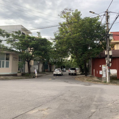 Nhà mặt tiền 110m2, 5 phòng ngủ, đường Phan Văn Trường, Vỹ Dạ, Huế