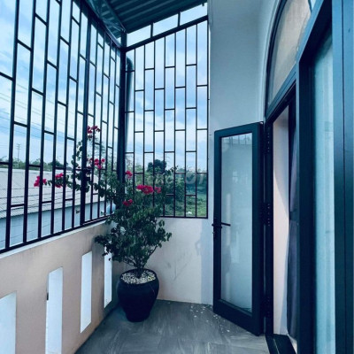 Nhà Đẹp Gần Làng Đại Học Cho Thuê