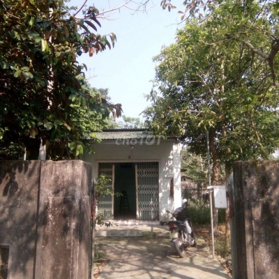 Nhà mật tiền 100m2,dường pham huy thông,