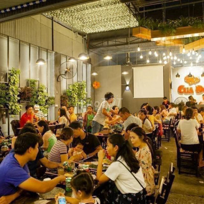 Sang nhà hàng mặt tiền Tố Hữu